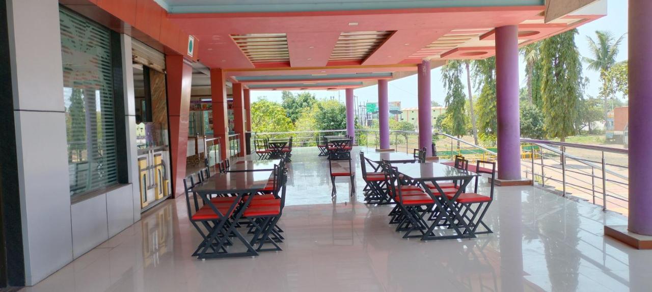 Hotel View Point Ajanta Eksteriør billede